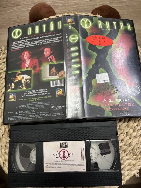 X aktk 2 vhs. 