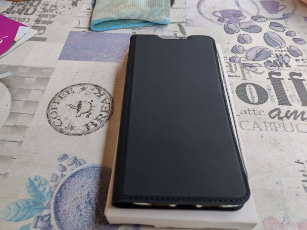 Xaomi MI9 mobiltelefonhoz j tok dobozban