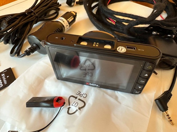 Xblitz S10 duo menetrögzítő kamera szett