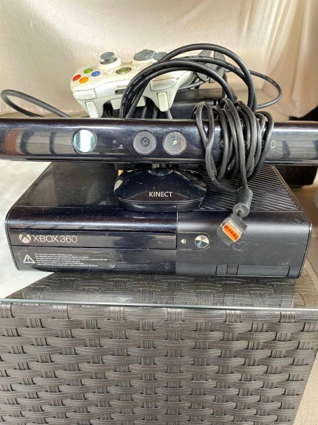 Xbox360E konzol 500GB+24db dig.jtk+kontroller+kinect+tartozk