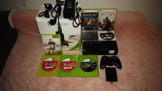 Xbox 360E konzol csomag, Dobozos (500Gb HDD,1 joy,6db jtk)