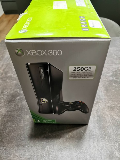 Xbox 360 250 Gb, 2 kontroller + jtkok