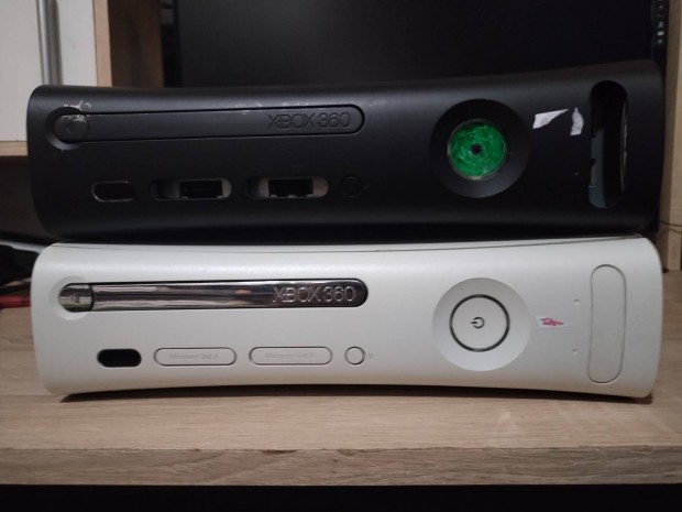Xbox 360 2 db fellelt llapotban 