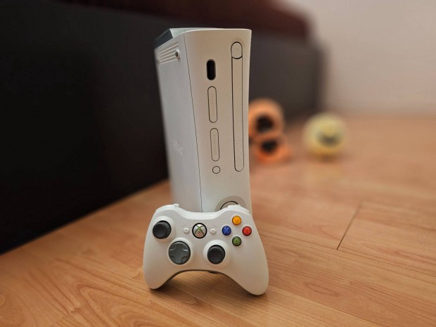Xbox 360 500GB (88 játék) Rgh, sok extra, szép kontroller, több szín