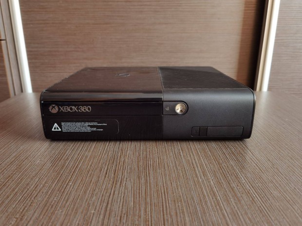 Xbox 360 E Rgh - alkatrszekre
