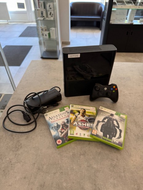 Xbox 360 E Slim 500GB Konzol + 3db Jtk