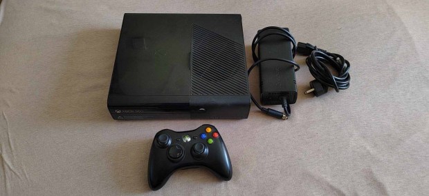 Xbox 360 E Slim 6db jtkkal (sszes Minecraft jtkkal)