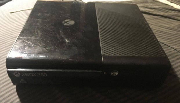 Xbox 360 E Slim gép, hibás, piros Ledes