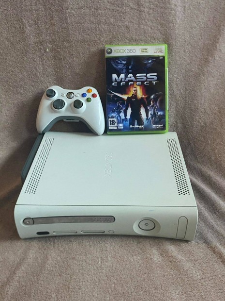 Xbox 360 FAT konzol + Mass Effect jtk