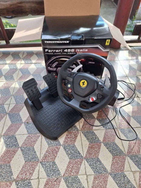 Xbox 360 Ferrari Kormny Pedllal, dobozban