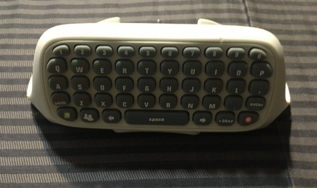 Xbox 360 Kontrollerhez chatpad, sokkal egyszerűbb vele az írás!