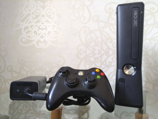 Xbox 360 S Slim 250GB komplett pakk Rgh! 39 jtk! Gari! xbox360