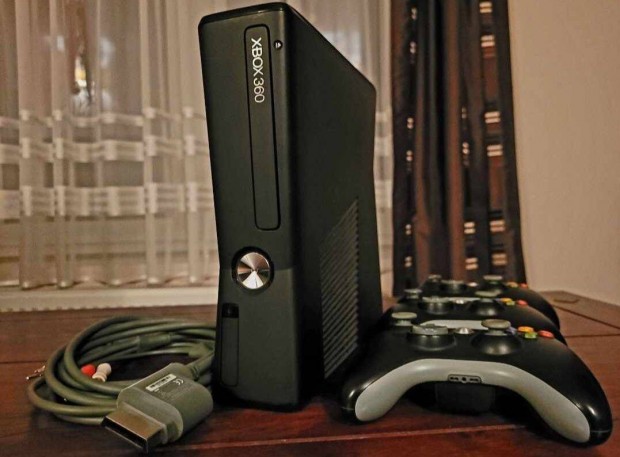 Xbox 360 S (hasznlt) 32 jtkkal