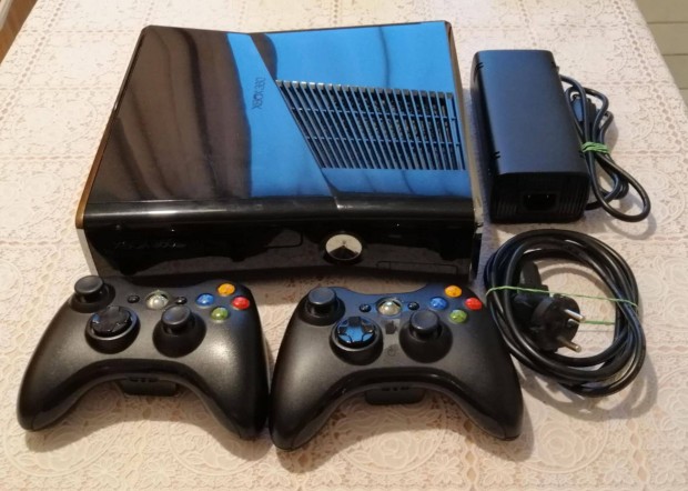 Xbox 360 Slim 250GB