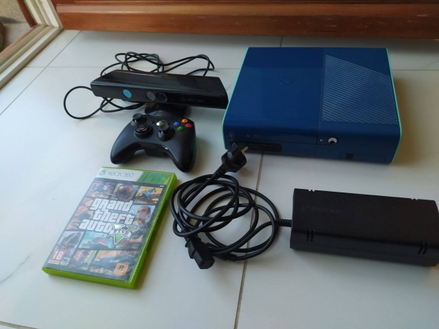 Xbox 360 Slim E Blue jtkgp konzol 250GB winchesterrel, Kinect-tel