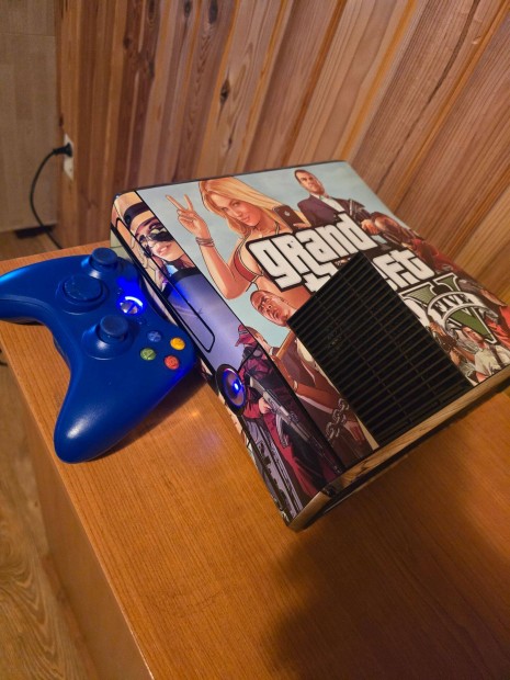 Xbox 360 Slim Rgh, 320 GB HDD, Teljesen Felújítva és Extrázva! GTA5