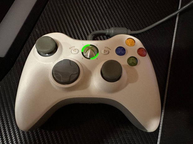 Xbox 360, PC Vezetkes Kontroller Fehr