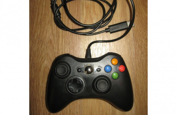 Xbox 360 / PC Vezetkes Kontroller Controller Fekete