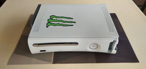 Xbox 360 konzol