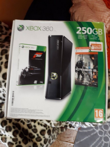 Xbox 360 jszer Kinect rzkelvel 10x volt jtszva 10 jtkkal