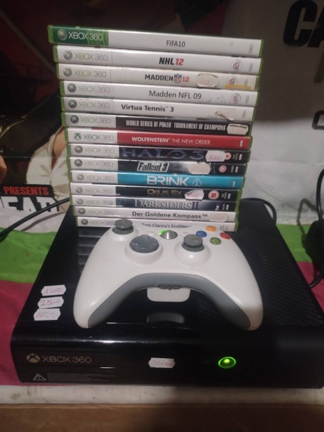 Xbox 360e 250Gb egy kar 14 jtkkal 