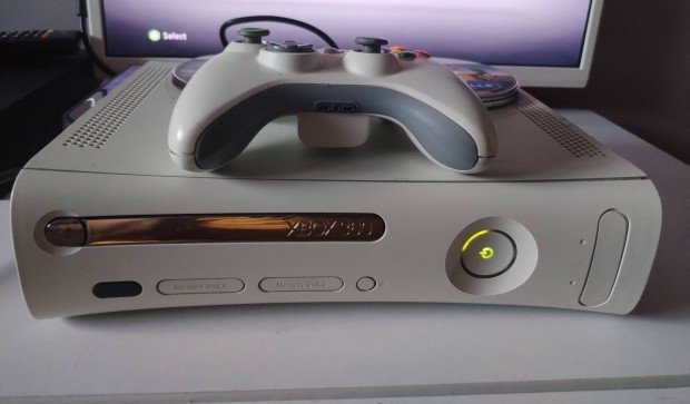 Xbox 360fat csippelt 12 lemezzel 