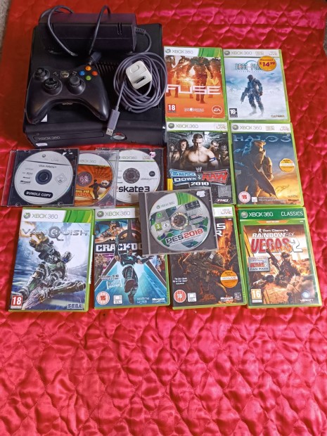 Xbox 360s 12 lemezzel vezetkes karral 