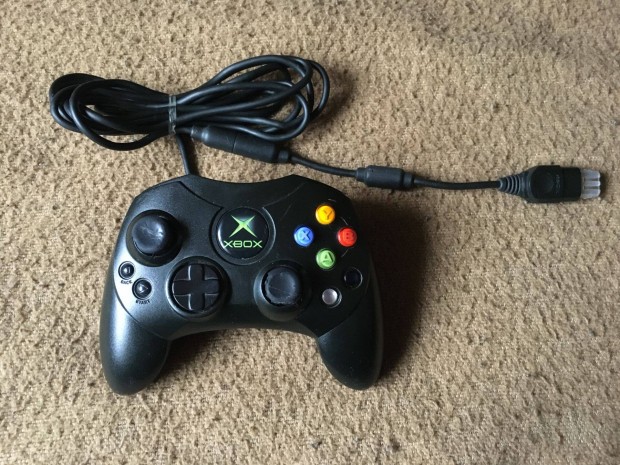 Xbox Classic cuccok (Microsoft S joypad, RCA Tv kbel, tp kbel)