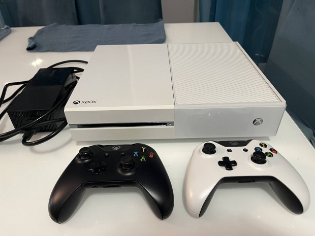 Xbox ONE 500GB+2 db kontroller 