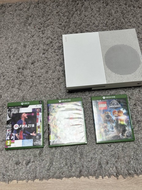 Xbox ONE S 1TB-3db jtkkal