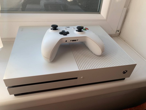 Xbox ONE S 1TB +Controller