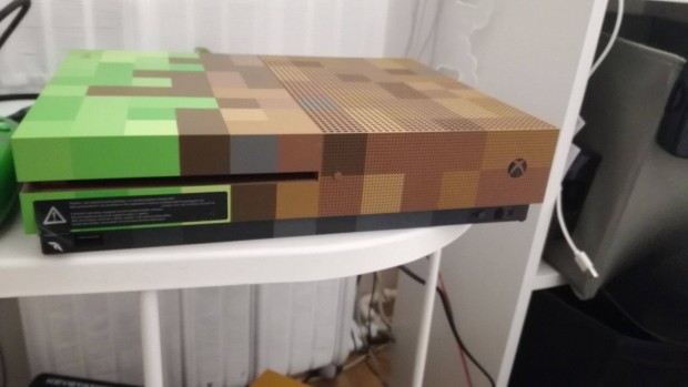 Xbox ONE S Minecraft Edition Limitlt kiads konzol elad