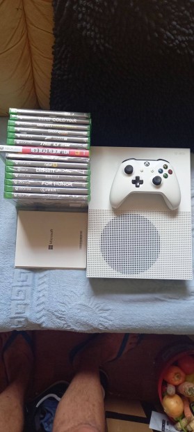 Xbox ONE Slim 1T-s +Jtkok +1 Hnapos GOLD Elfizets + Doboz