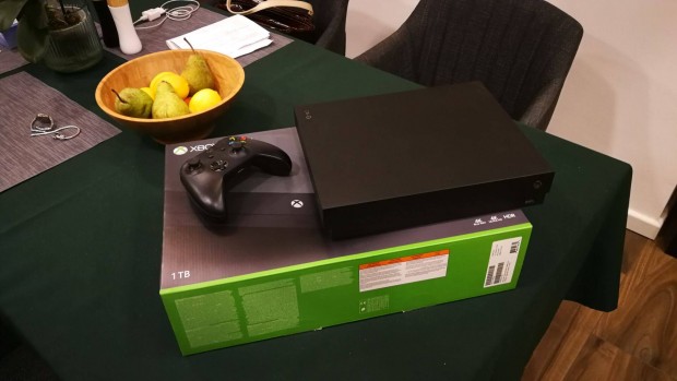 Xbox ONE X 1 TB hasznlt elad