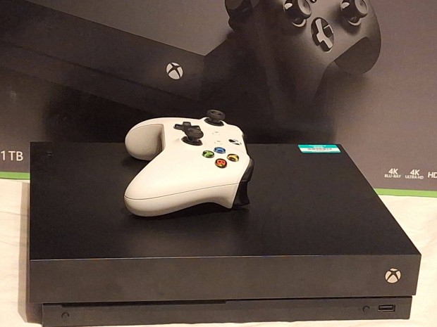 Xbox ONE X + szükséges tartozékok + vezetéknélküli kontroller