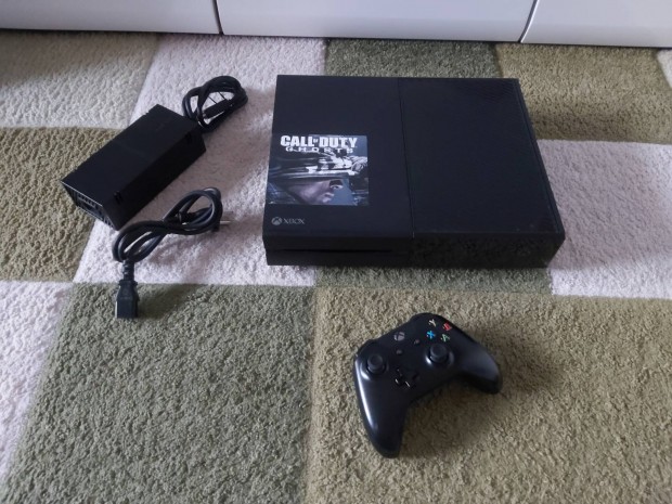 Xbox One 500GB Tartozkaival 