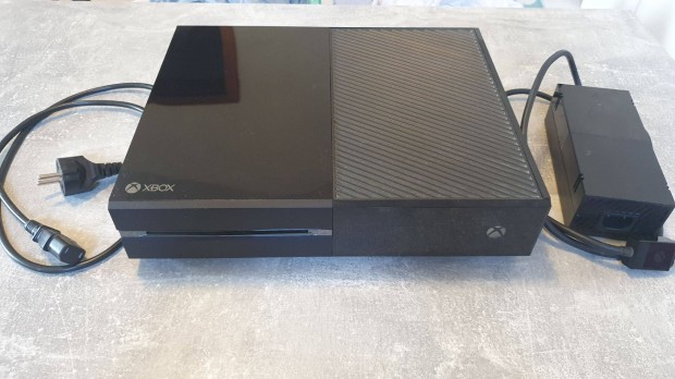 Xbox One 500GB hasznlt + 10 jtk + 2 kontroller