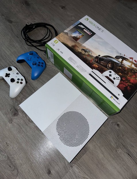 Xbox One S 1TB 2db kontroller