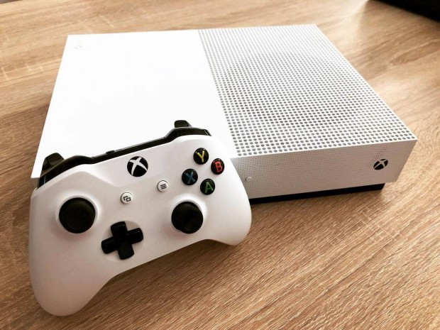 Xbox One S 1TB Hasznlt