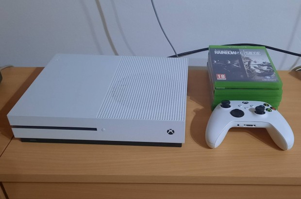 Xbox One S 1TB + Jtkok