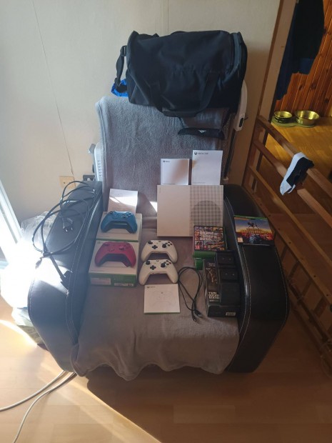 Xbox One S 1TB + tartozékok
