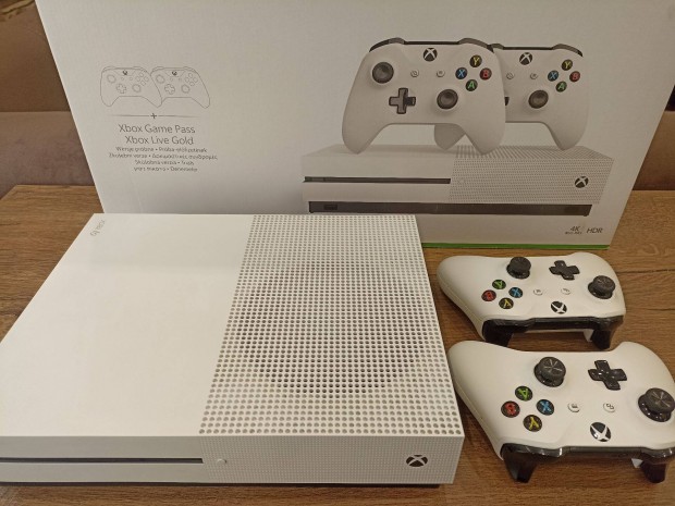 Xbox One S 1Tb dobozos