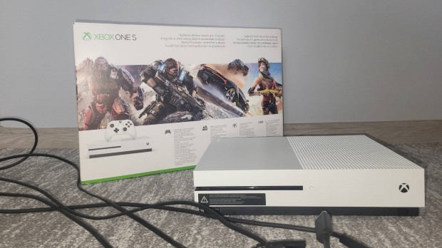 Xbox One S 1 TB-os