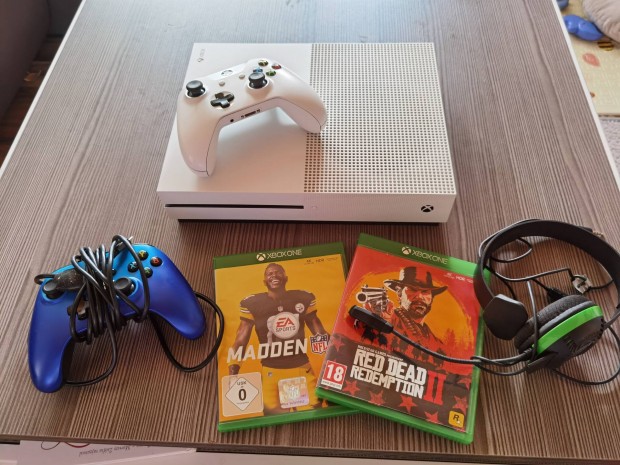 Xbox One S 2db kontroller