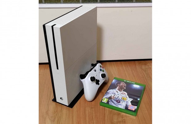 Xbox One S 500GB + Ajndk jtkkal + Vertical Stand - Karcsonyra!!