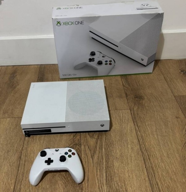 Xbox One S 500 GB Kifogstalan llapotban Minden gyri tartozkkal