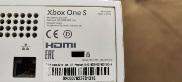 Xbox One S Fehr - 1 Terra HDD / 1 Joy / 5 Jtk