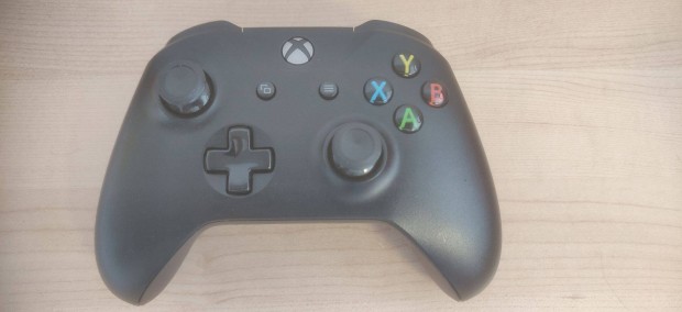 Xbox One S eredeti fekete vezetk nlkli wireless kontroller elad