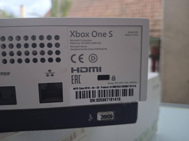 Xbox One S kontrollerrel