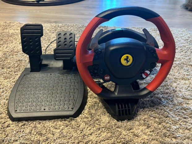 Xbox One/Series Thrustmaster Ferrari 458 Spider Kormny Pedllal